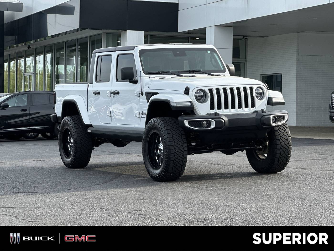 2020 Jeep Gladiator Overland — Pickup Truck — 19,684 mi — Fayetteville, AR