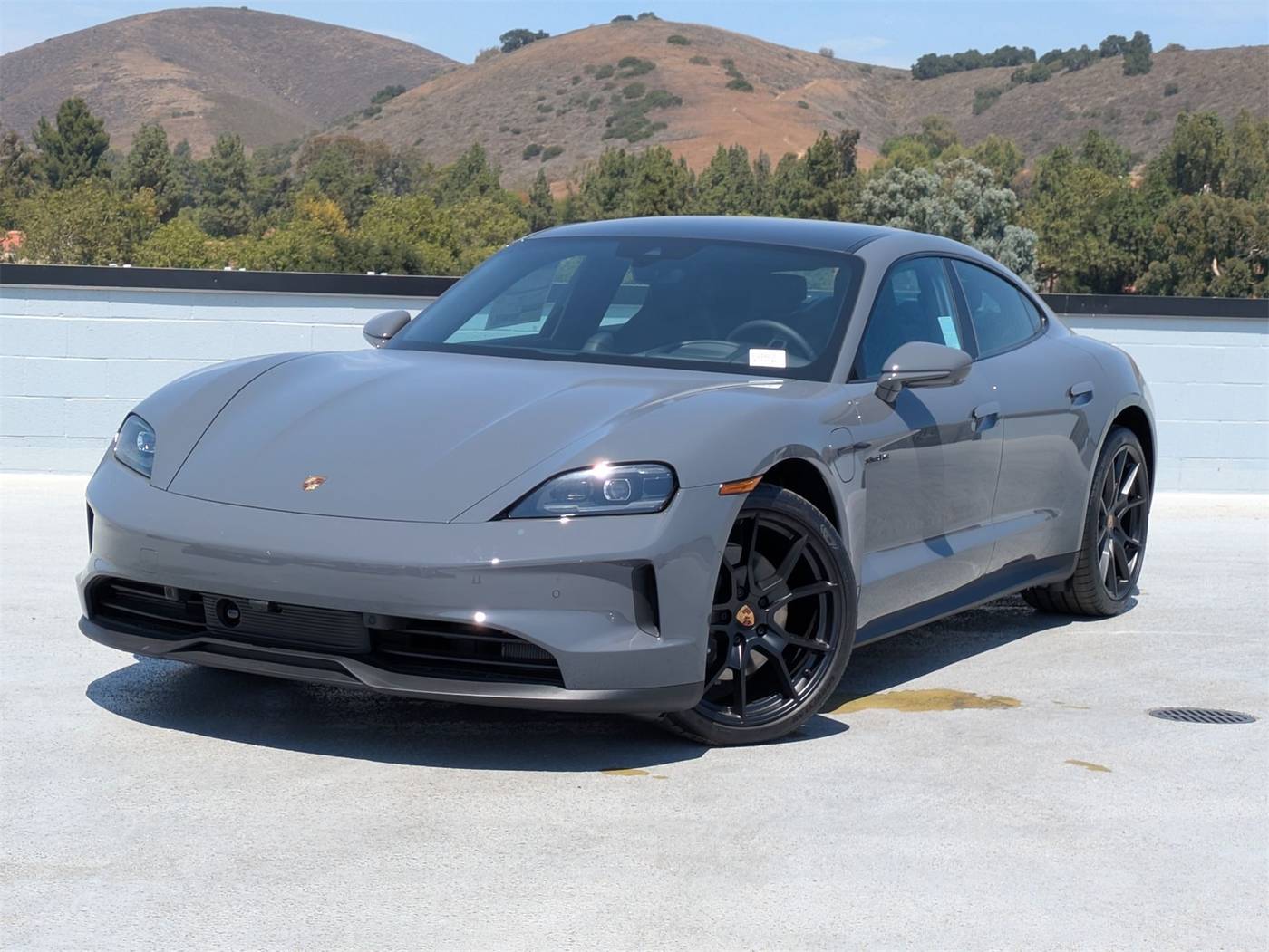 2025 Porsche Taycan 4 — Sedan — 10 mi — Thousand Oaks, CA
