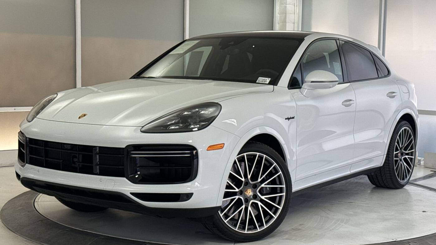 2023 Porsche Cayenne Turbo S E-Hybrid — SUV — 8,768 mi — Thousand Oaks, CA