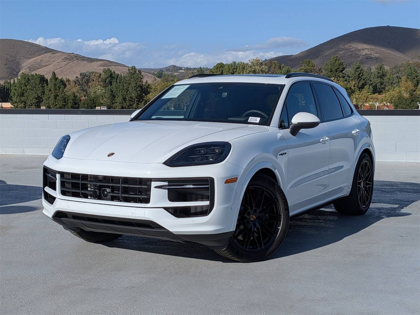 2026 Porsche Cayenne E-Hybrid — SUV — 12 mi — Thousand Oaks, CA