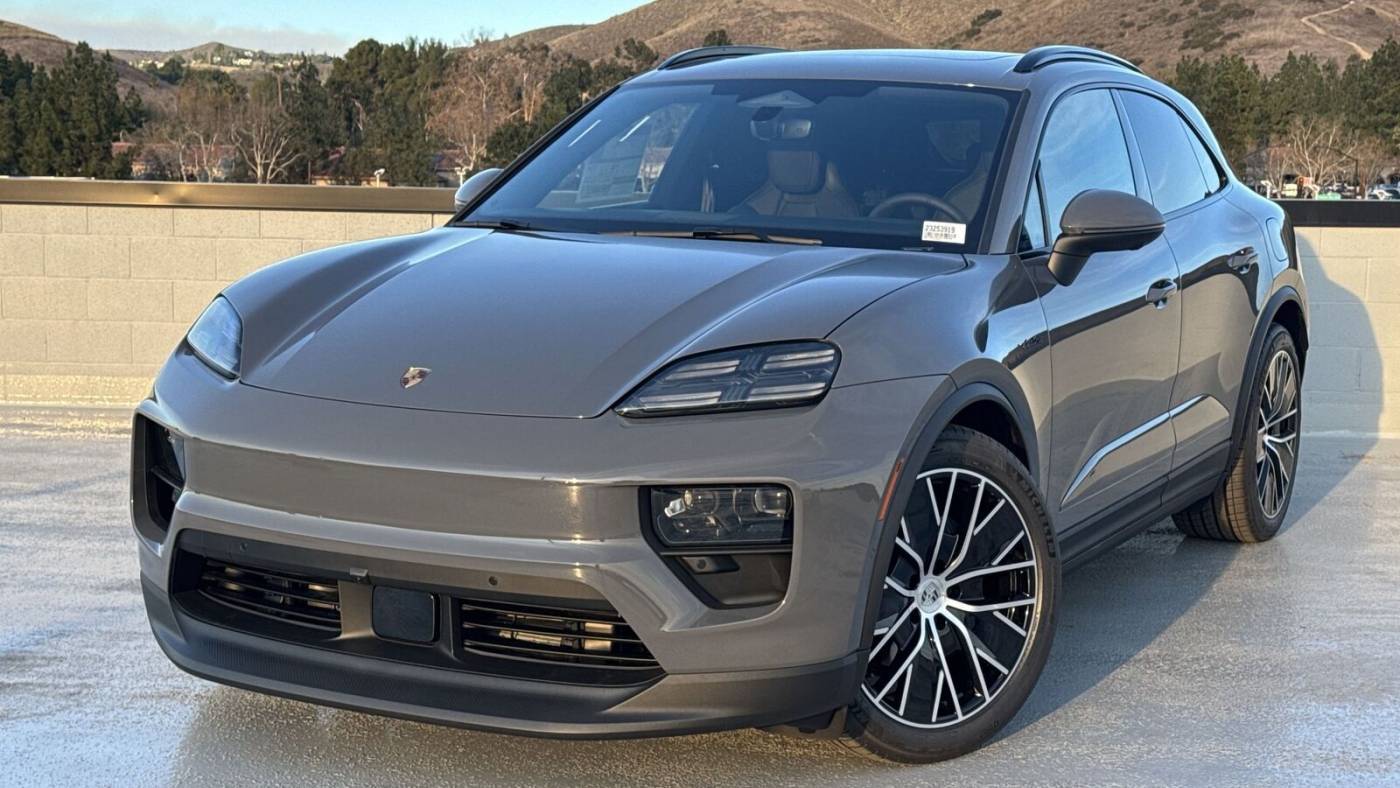 2025 Porsche Macan Electric 4 — SUV — 17 mi — Thousand Oaks, CA
