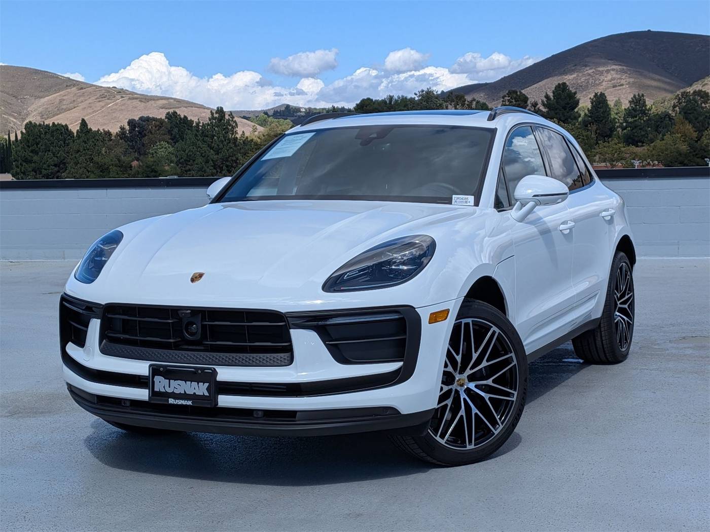2025 Porsche Macan Macan — SUV — 3,439 mi — Thousand Oaks, CA