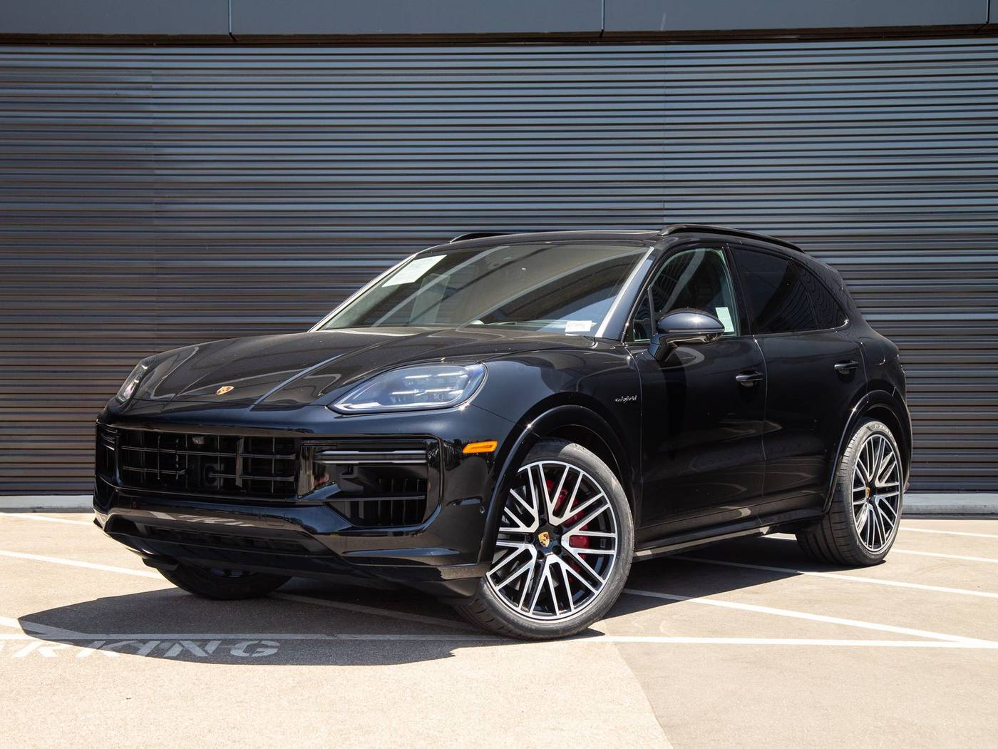 2024 Porsche Cayenne Turbo E-Hybrid