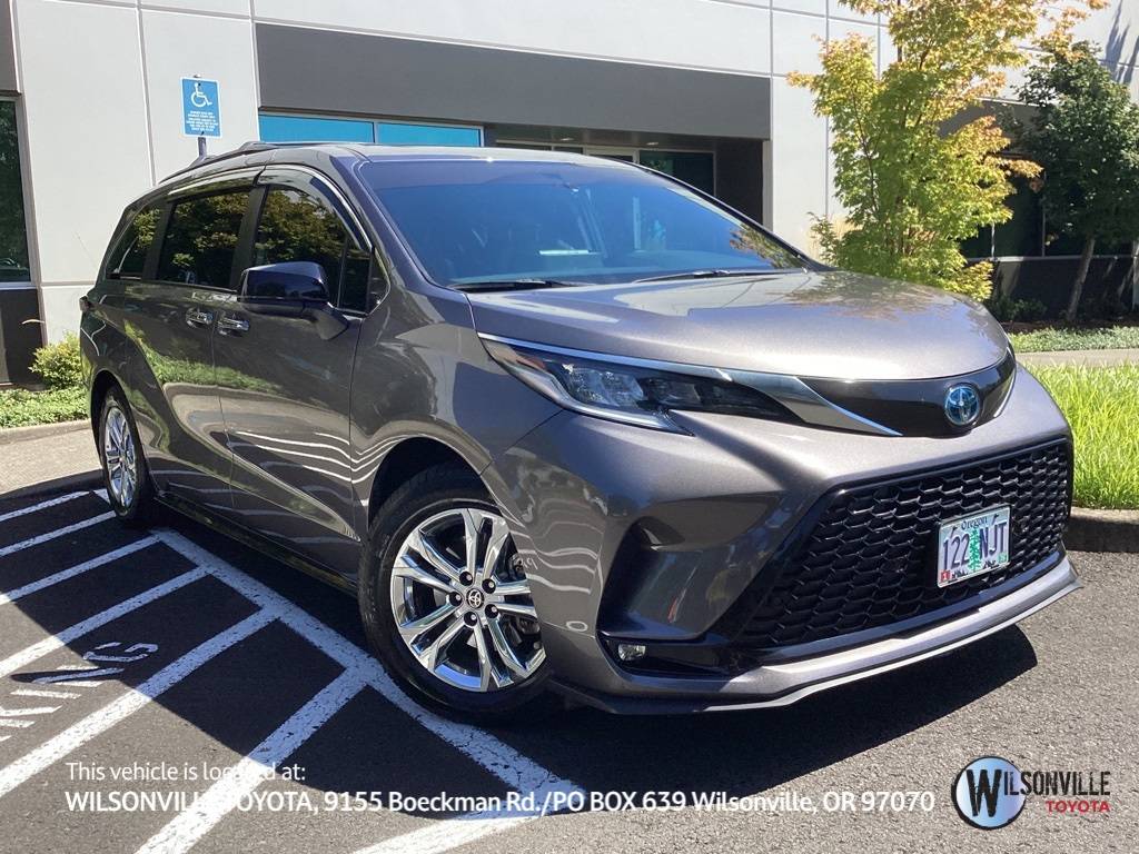 2022 Toyota Sienna XSE — Minivan — 57,279 mi — Wilsonville, OR