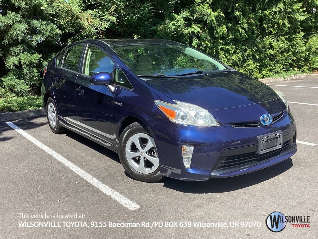 2015 Toyota Prius Three — Hatchback — 151,722 mi — Wilsonville, OR
