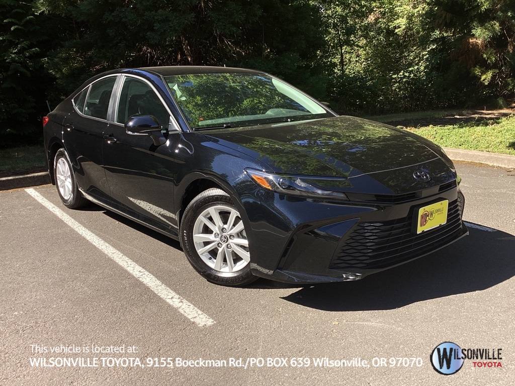 2025 Toyota Camry LE — Sedan — 15,863 mi — Wilsonville, OR