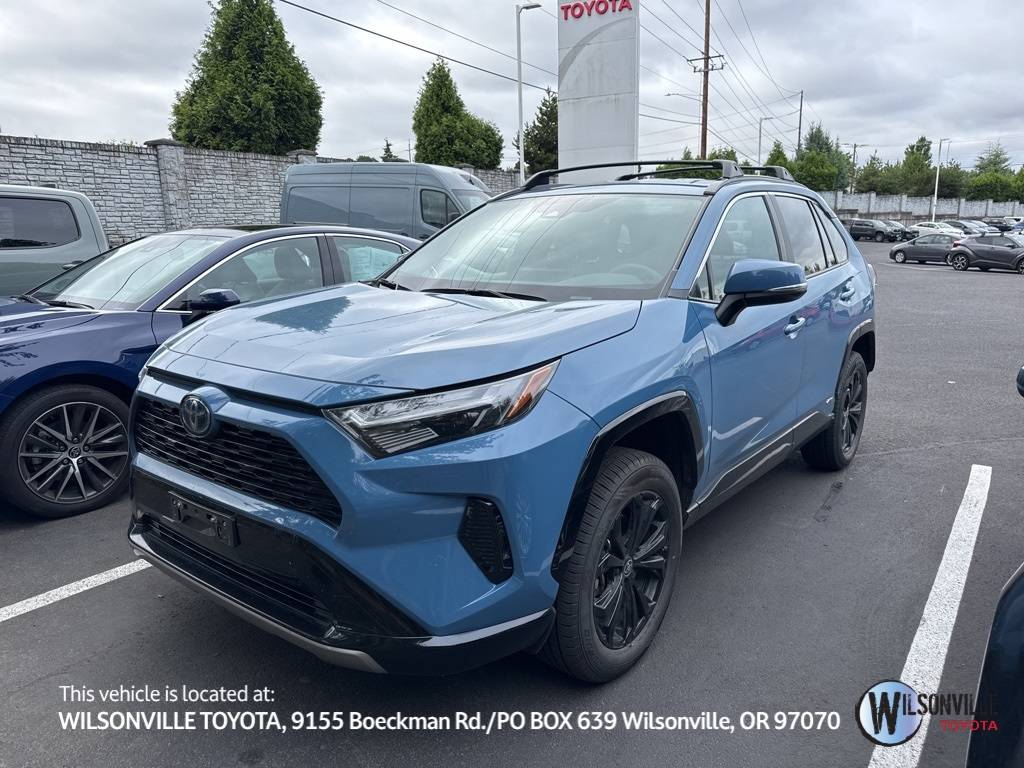2024 Toyota RAV4 Hybrid SE — SUV — 17,456 mi — Wilsonville, OR