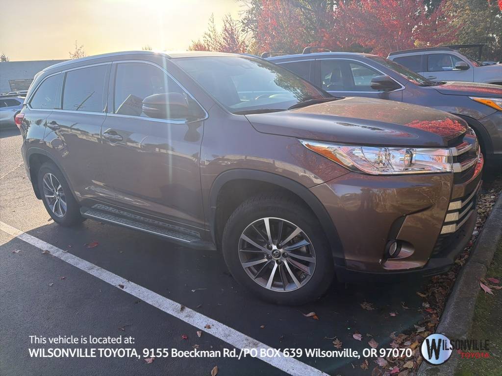 2018 Toyota Highlander SE V6 — SUV — 37,950 mi — Wilsonville, OR