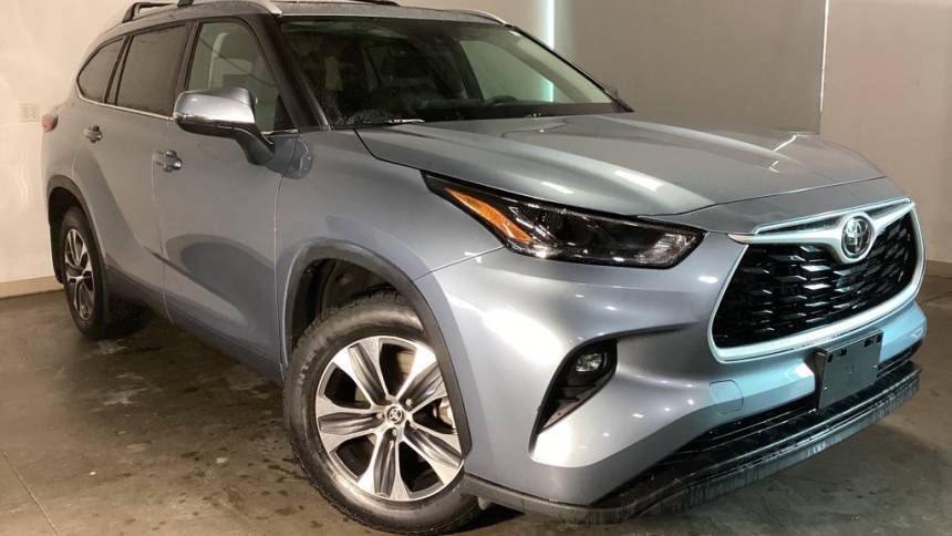 2022 Toyota Highlander XLE — SUV — 29,499 mi — Wilsonville, OR