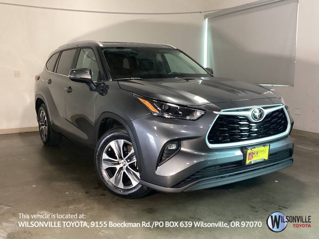 2023 Toyota Highlander XLE — SUV — 27,963 mi — Wilsonville, OR