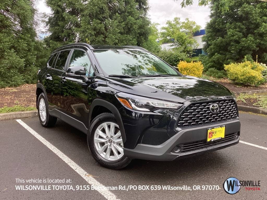 2024 Toyota Corolla Cross LE — SUV — 7,856 mi — Wilsonville, OR