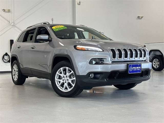 2017 Jeep Cherokee Latitude — SUV — 36,265 mi — Kenosha, WI
