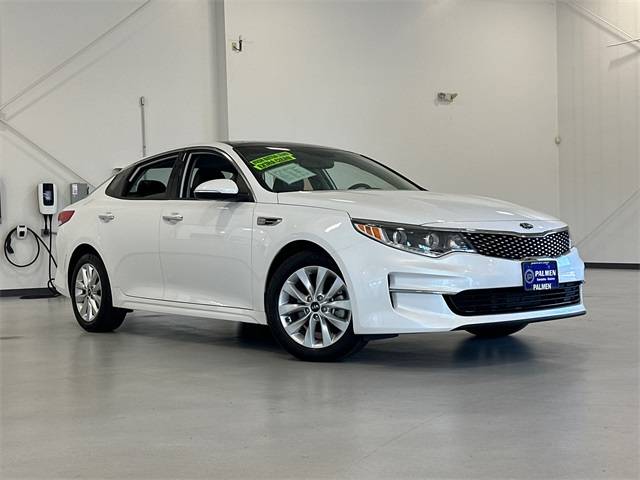 2017 Kia Optima EX — Sedan — 22,133 mi — Kenosha, WI
