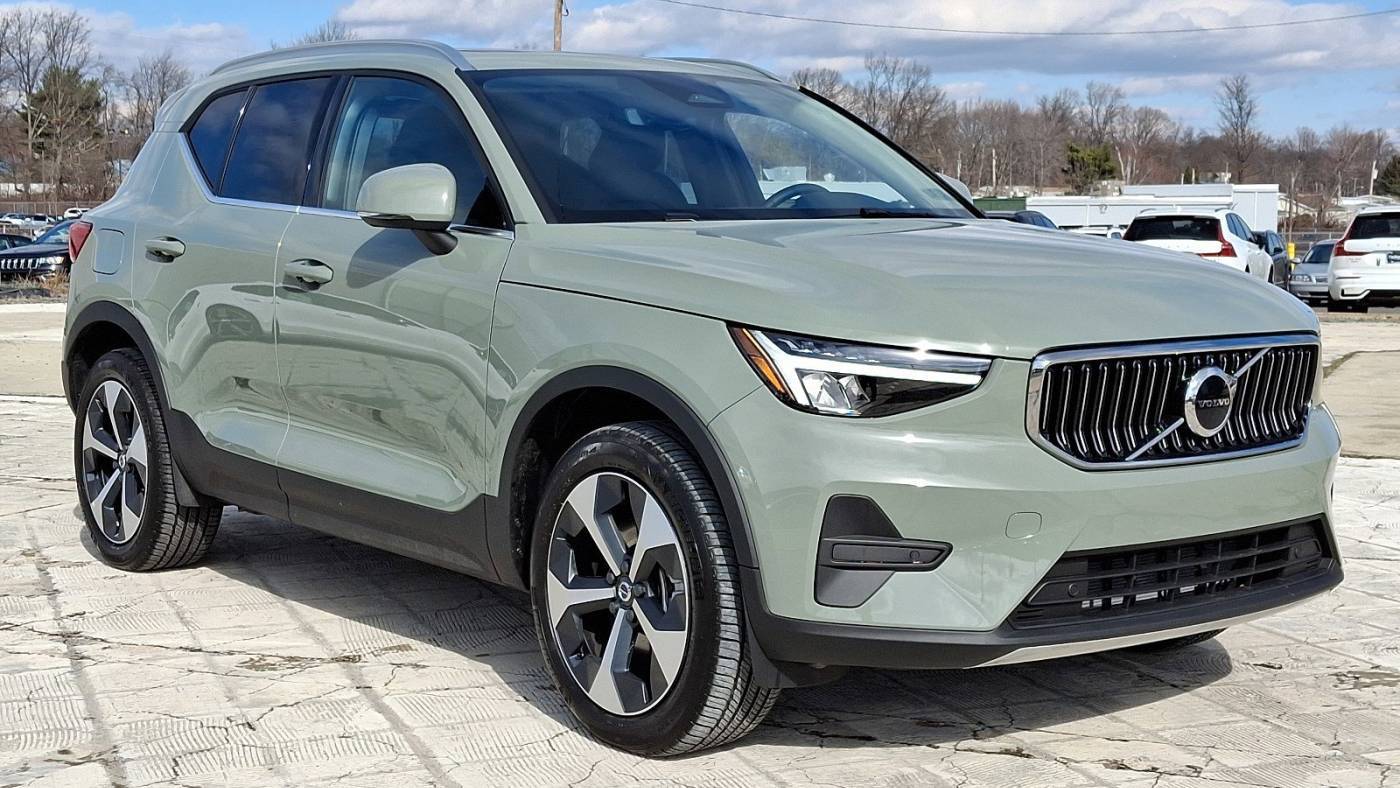 2025 Volvo XC40 Core — SUV — 1,289 mi — Trevose, PA