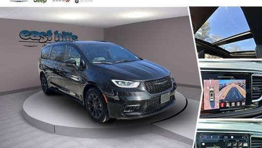 2021 Chrysler Pacifica Limited — Minivan — 88,458 mi — Greenvale, NY