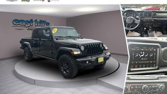 2023 Jeep Gladiator Willys — Pickup Truck — 14,048 mi — Greenvale, NY