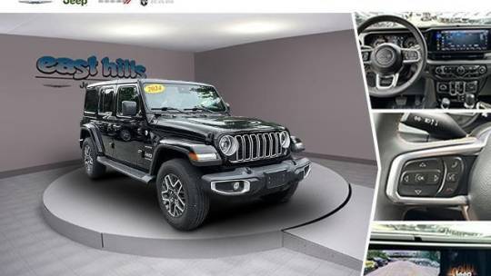 2024 Jeep Wrangler Sahara — SUV — 14,223 mi — Greenvale, NY