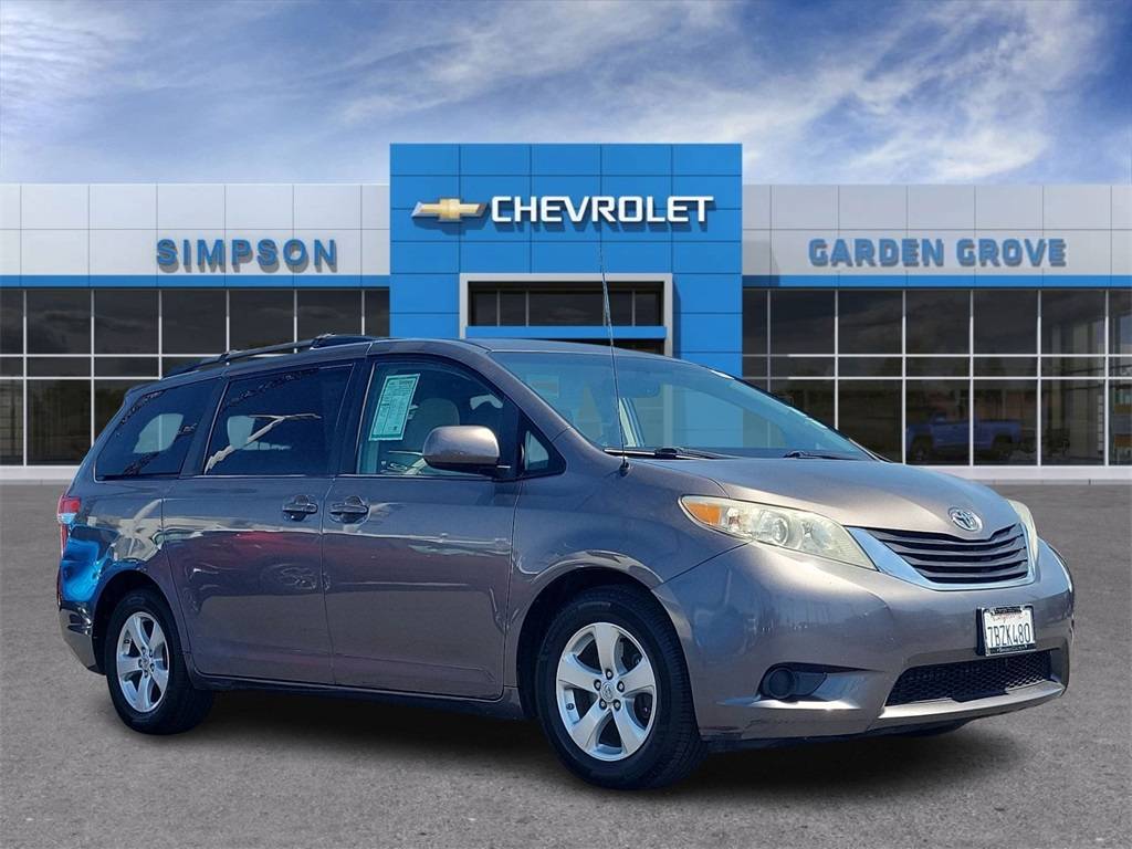 2014 Toyota Sienna LE — Minivan — 70,041 mi — Garden Grove, CA