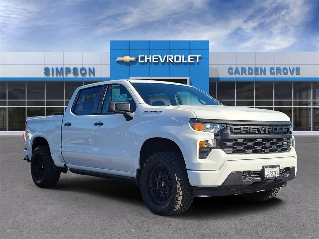 2025 Chevrolet Silverado 1500 Custom — Pickup Truck — 2,286 mi — Garden Grove, CA