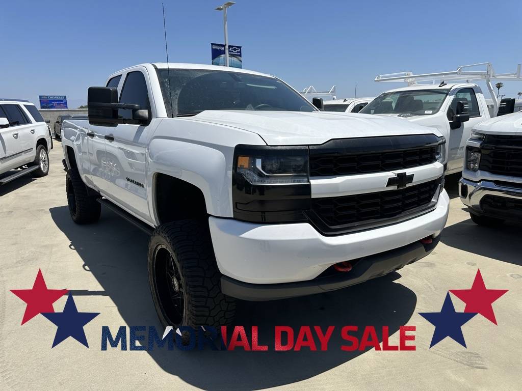 2018 Chevrolet Silverado 1500 Custom — Pickup Truck — 118,718 mi — Garden Grove, CA