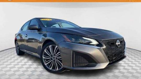 2023 Nissan Altima SL — Sedan — 48,545 mi — Michigan City, IN