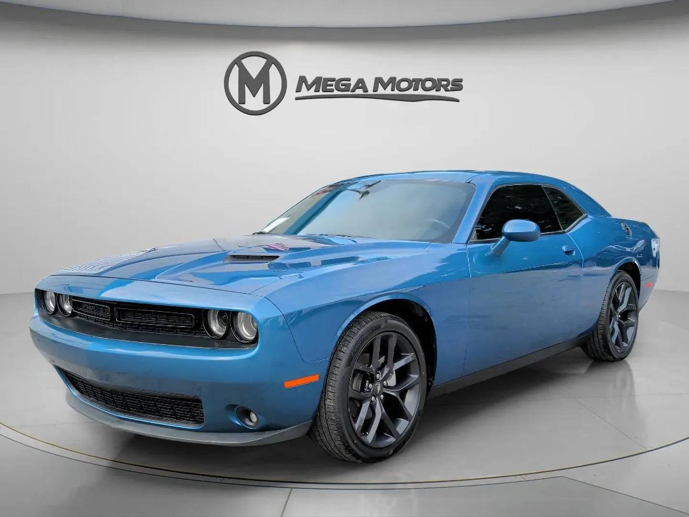 2022 Dodge Challenger SXT — Coupe — 94,845 mi — Marietta, GA