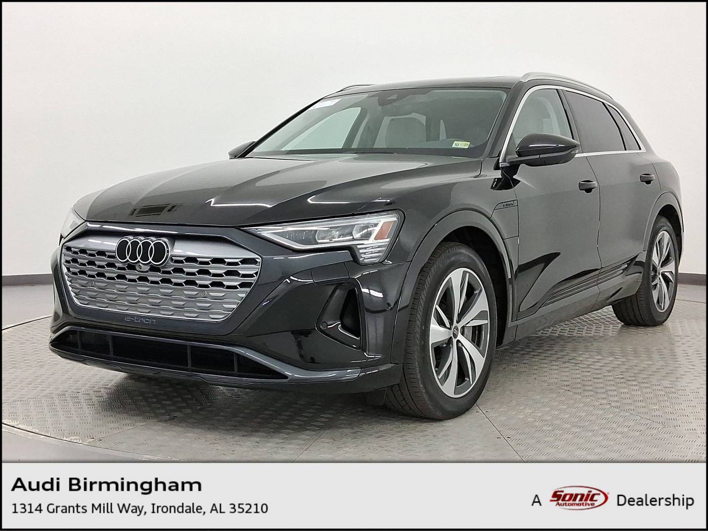 2024 Audi Q8 e-tron Premium Plus — SUV — 7,589 mi — Irondale, AL