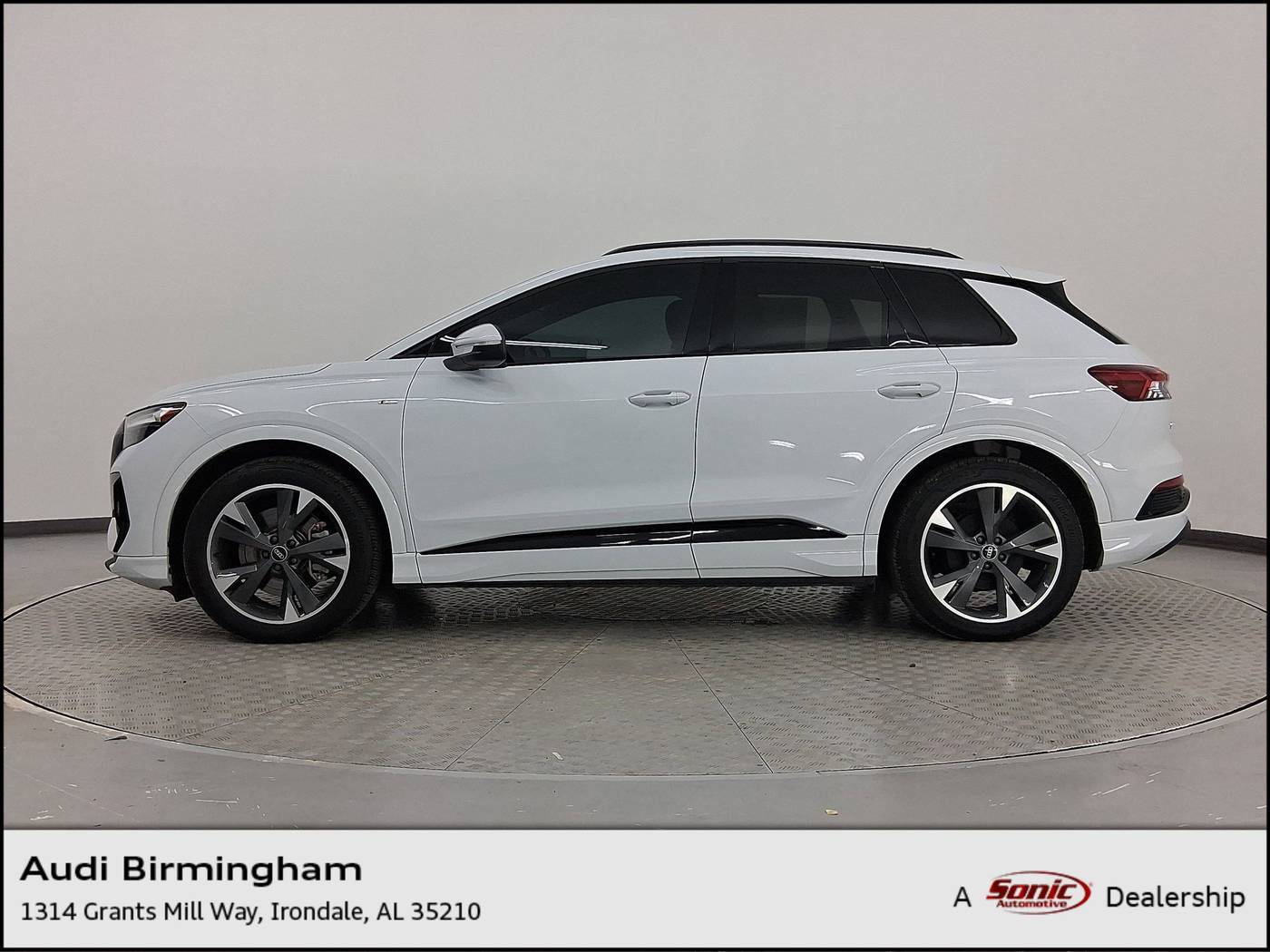 2024 Audi Q4 e-tron Premium — SUV — 5,779 mi — Irondale, AL