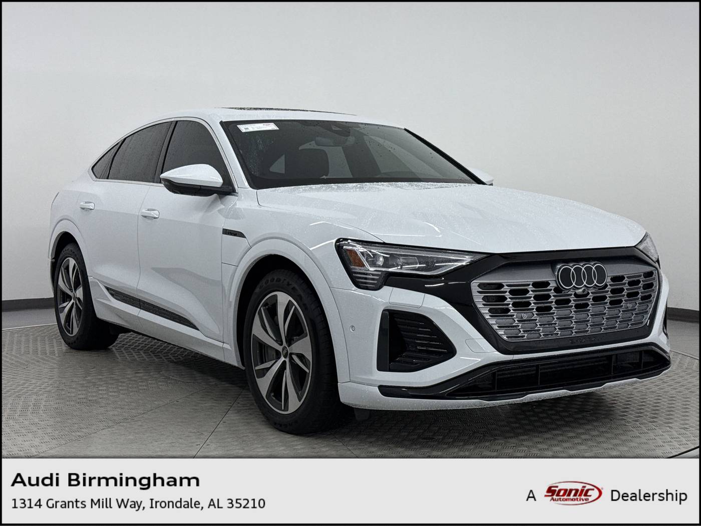 2024 Audi Q8 e-tron S line Premium Plus — SUV — 7,219 mi — Irondale, AL