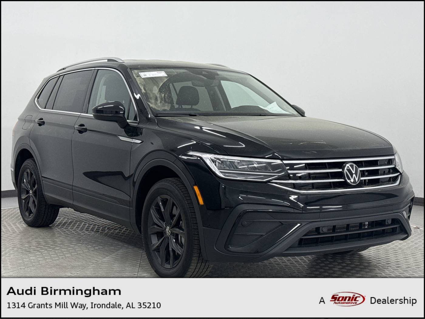2024 Volkswagen Tiguan SE — SUV — 13,684 mi — Irondale, AL