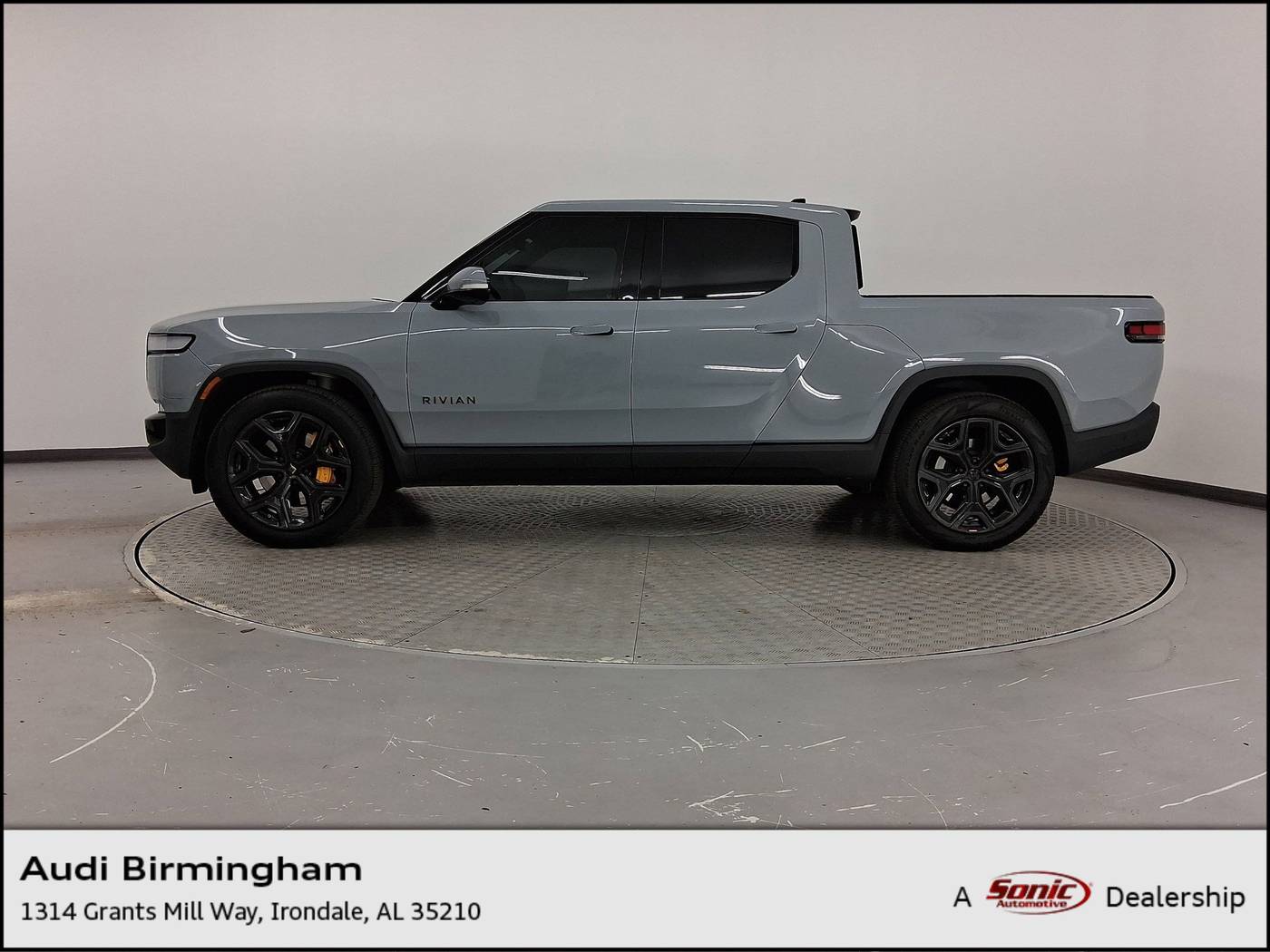 2023 Rivian R1T
