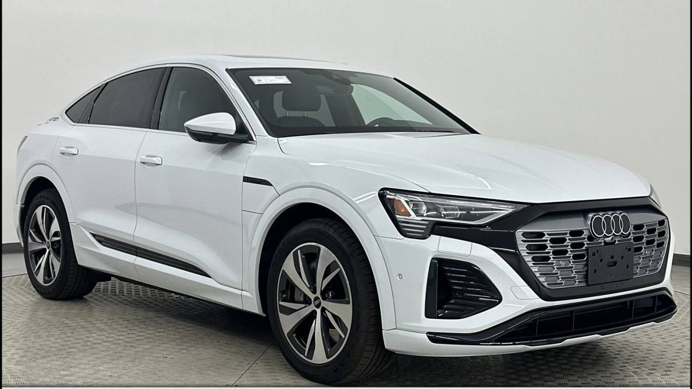 2024 Audi Q8 e-tron S line Premium Plus — SUV — 7,663 mi — Irondale, AL