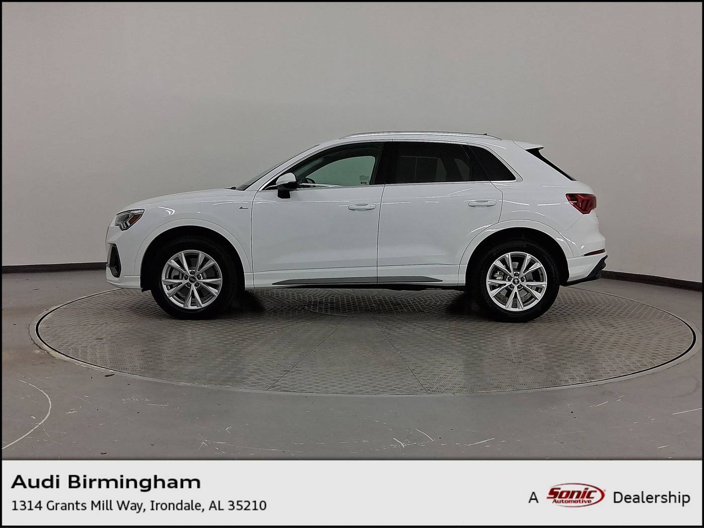 2025 Audi Q3 S line Premium — SUV — 5,807 mi — Irondale, AL