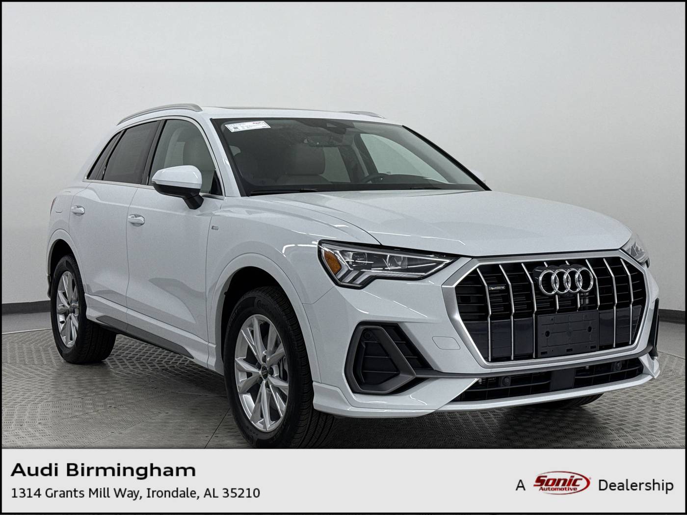 2024 Audi Q3 S line Premium Plus — SUV — 2,924 mi — Irondale, AL