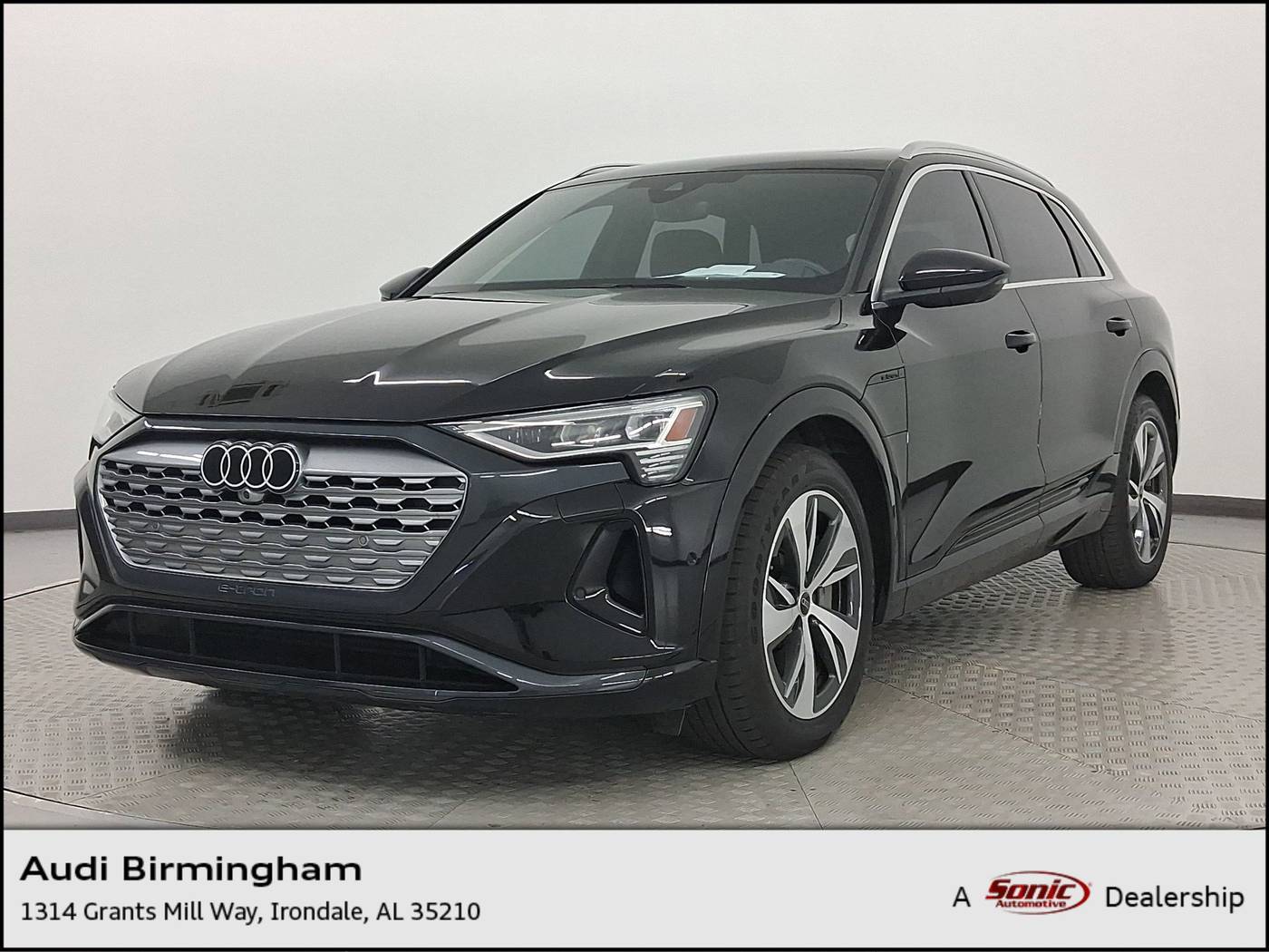 2024 Audi Q8 e-tron Premium Plus — SUV — 5,320 mi — Irondale, AL