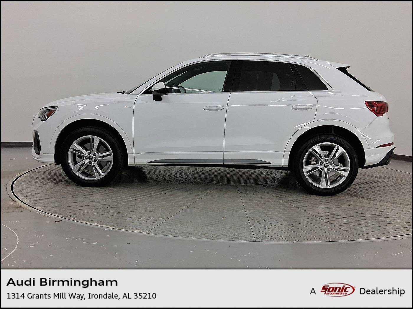 2024 Audi Q3 S line Premium — SUV — 2,171 mi — Irondale, AL