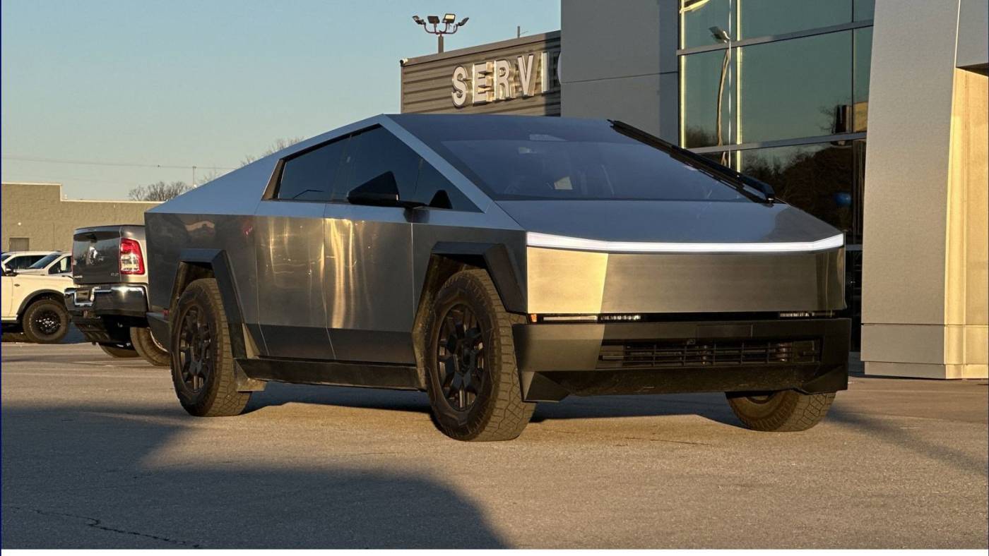 2024 Tesla Cybertruck Standard — Pickup Truck — 9,575 mi — Siloam Springs, AR