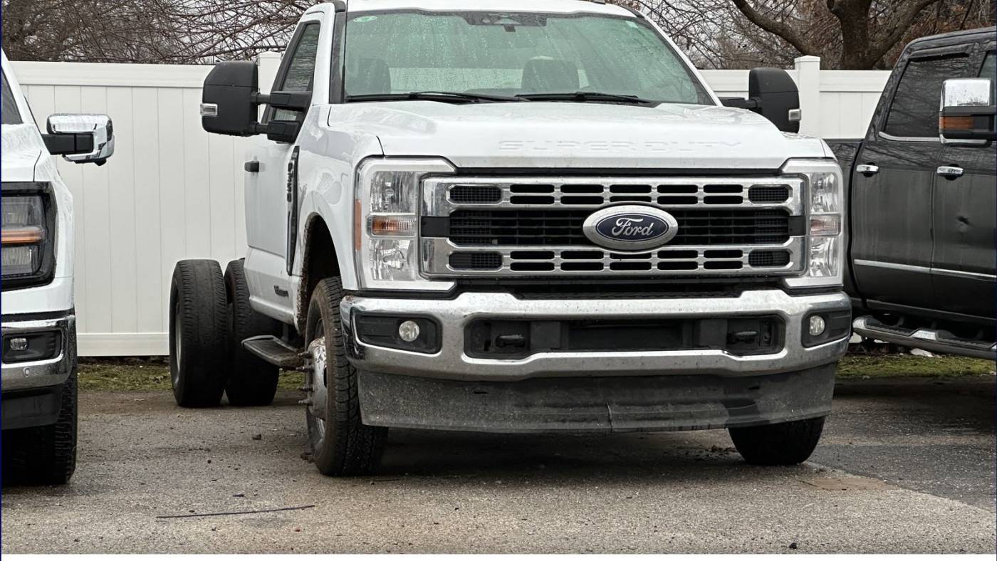2023 Ford Super Duty F-350 Chassis Cab XL — Chassis Cab Truck — 39,053 mi — Siloam Springs, AR