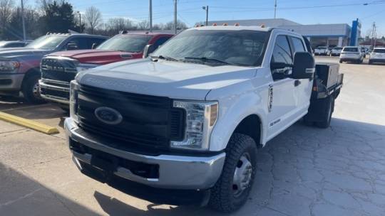 2018 Ford Super Duty F-350 Chassis Cab XL — Chassis Cab Truck — 140,247 mi — Siloam Springs, AR