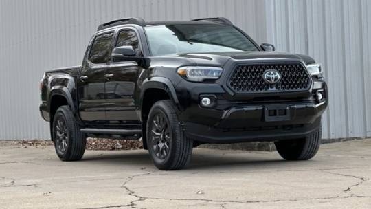 2023 Toyota Tacoma Limited — Pickup Truck — 10,815 mi — Siloam Springs, AR