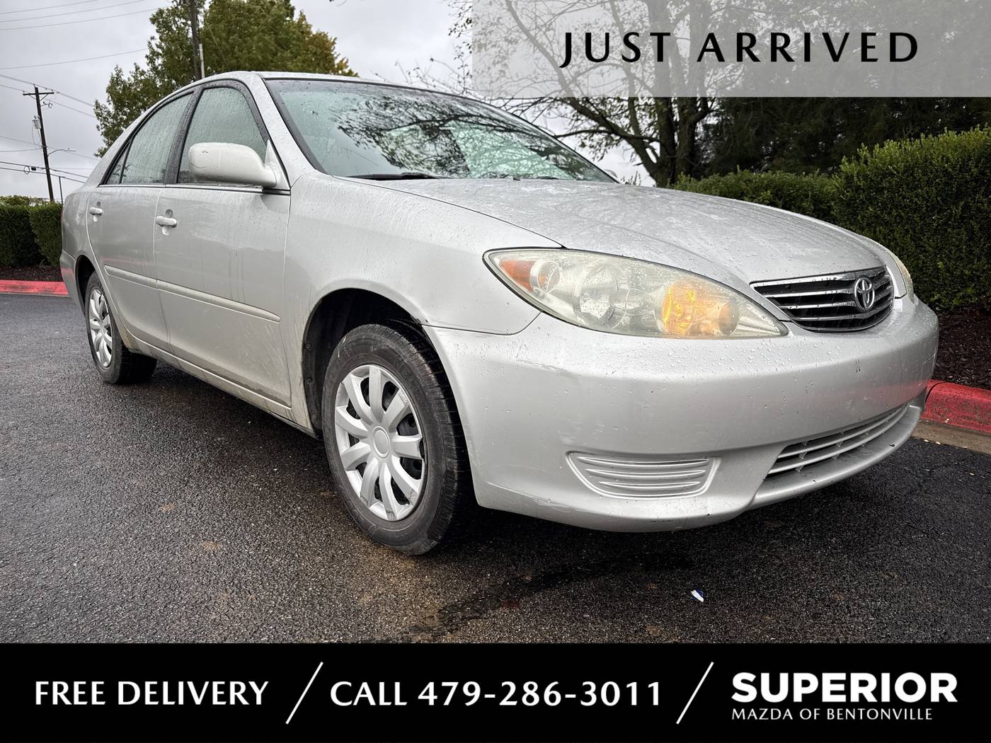 2005 Toyota Camry Base — Sedan — 303,513 mi — Bentonville, AR