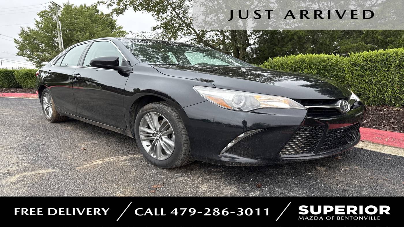 2015 Toyota Camry SE — Sedan — 82,554 mi — Bentonville, AR