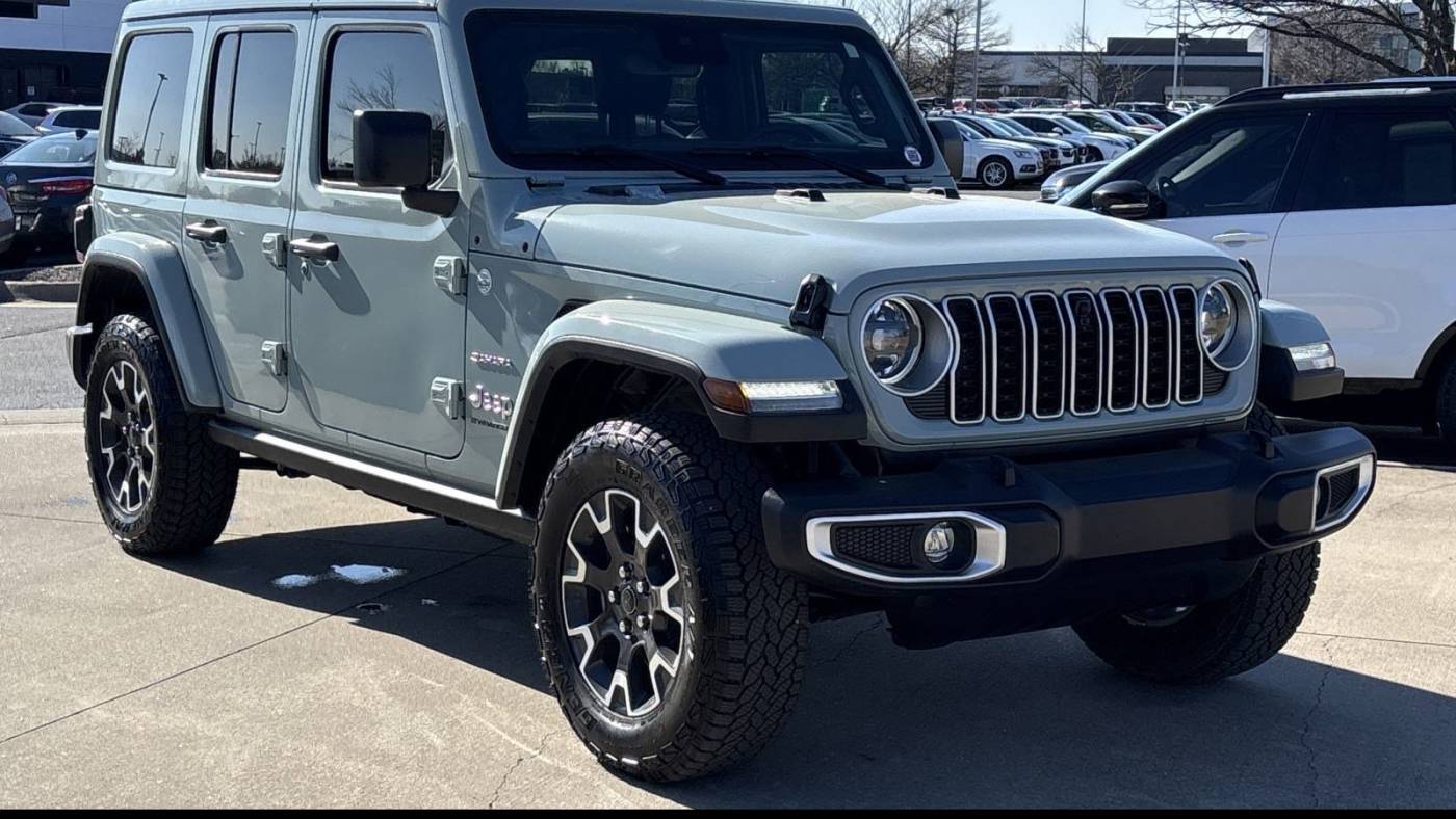 2024 Jeep Wrangler Sahara — SUV — 4,307 mi — Bentonville, AR