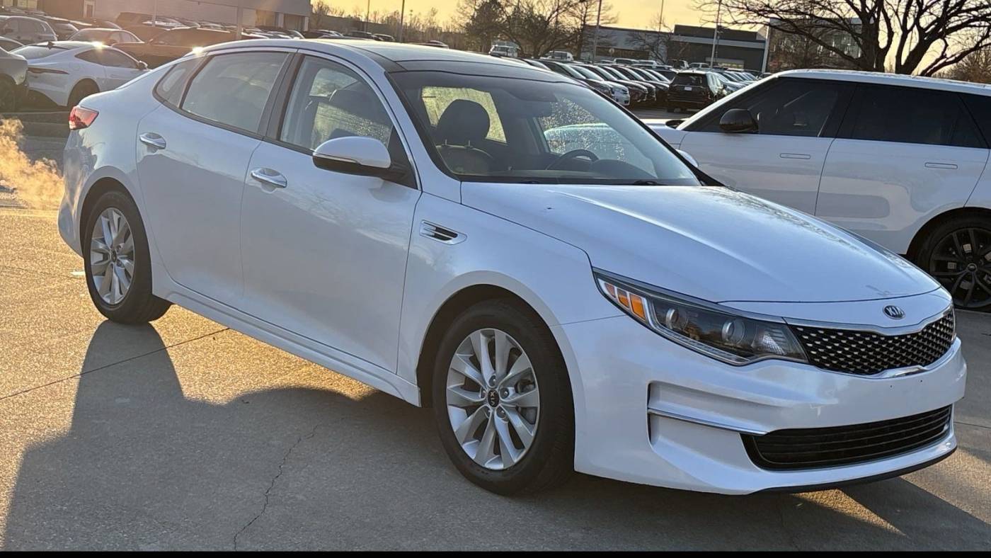 2016 Kia Optima EX — Sedan — 75,034 mi — Bentonville, AR