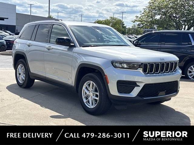 2024 Jeep Grand Cherokee Laredo — SUV — 1,828 mi — Bentonville, AR