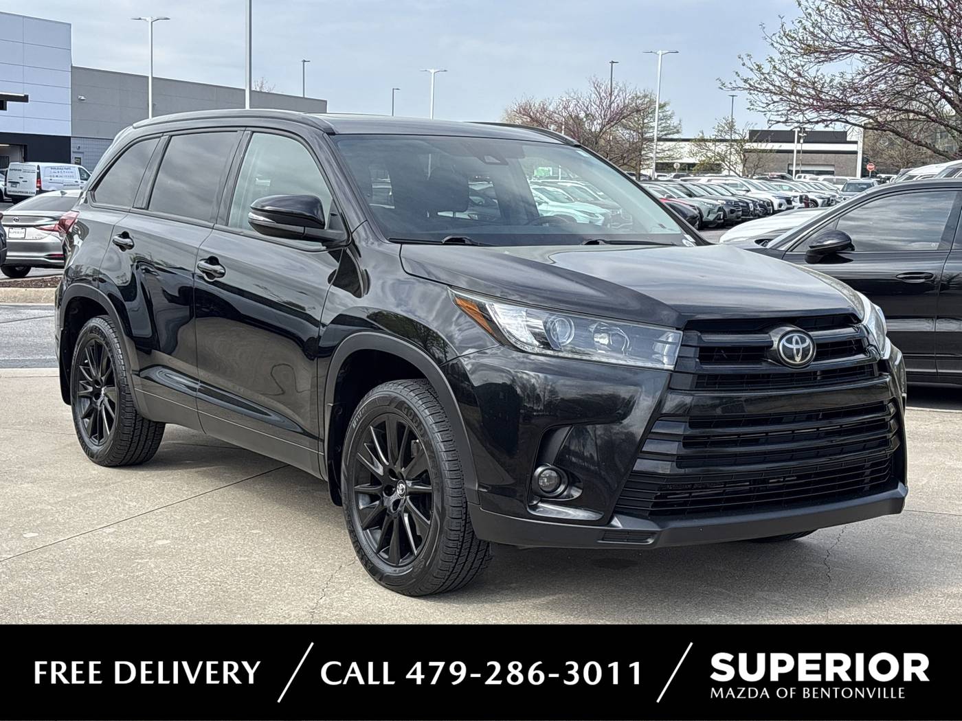 2019 Toyota Highlander SE V6 — SUV — 63,854 mi — Bentonville, AR