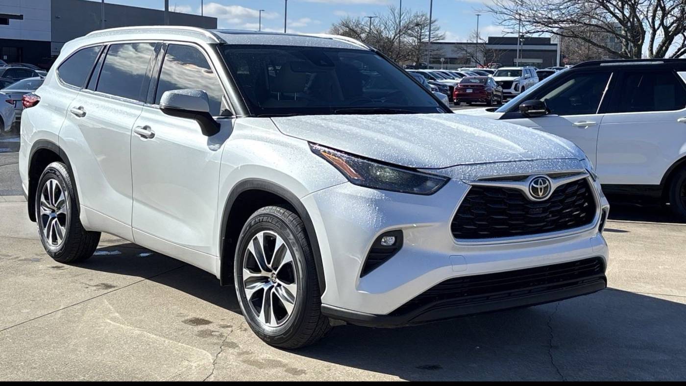 2022 Toyota Highlander XLE — SUV — 98,609 mi — Bentonville, AR