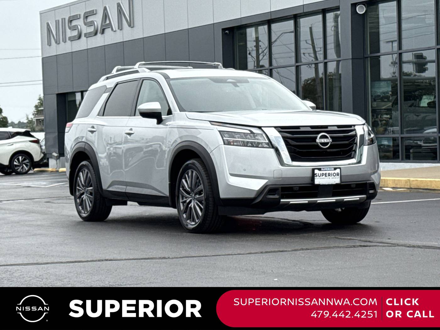 2023 Nissan Pathfinder SL — SUV — 29,980 mi — Fayetteville, AR