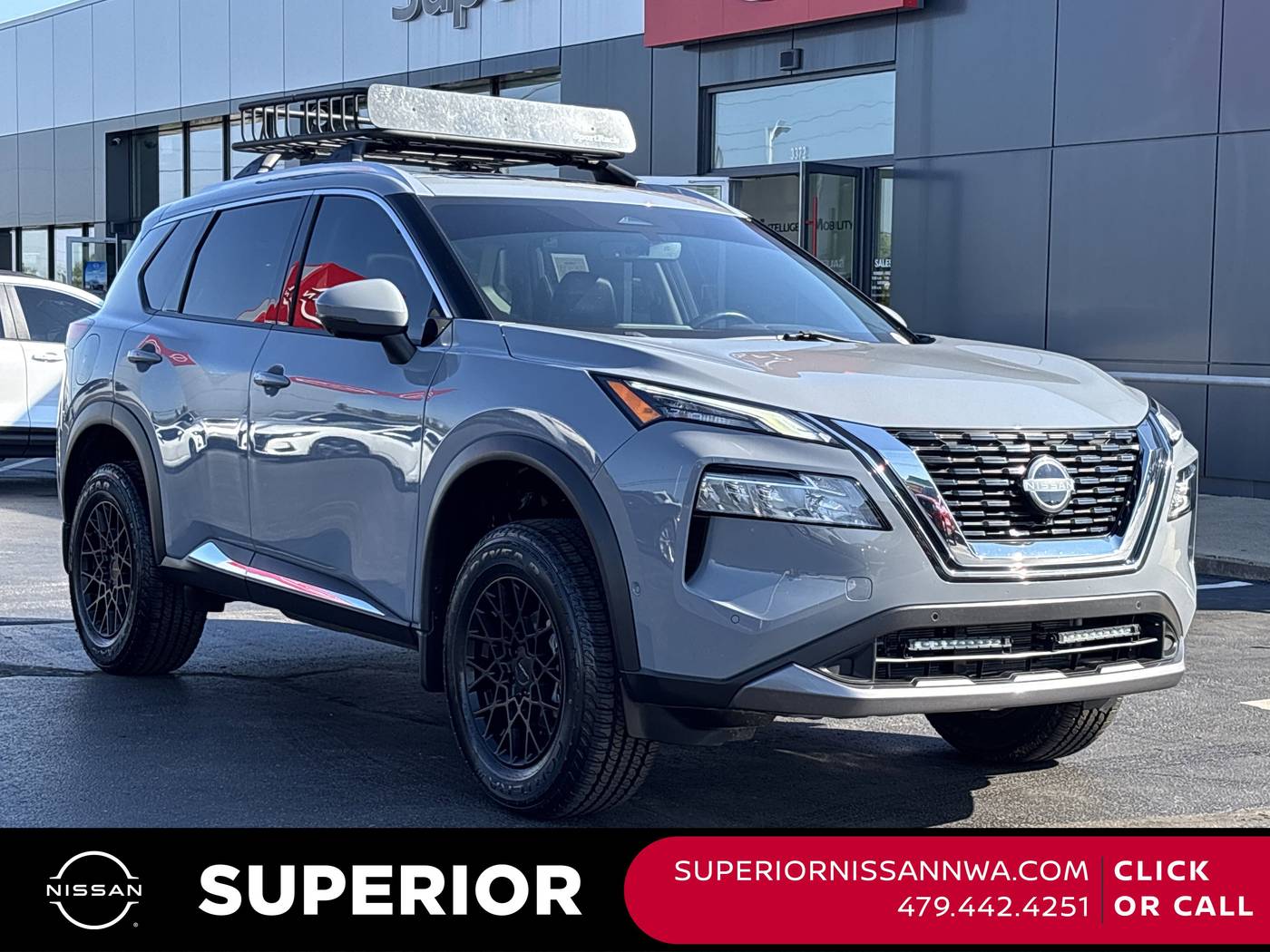 2023 Nissan Rogue SL — SUV — 28,303 mi — Fayetteville, AR