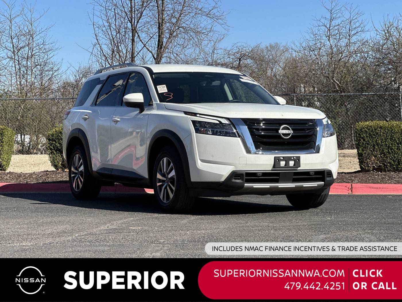 2023 Nissan Pathfinder SL — SUV — 25,355 mi — Fayetteville, AR